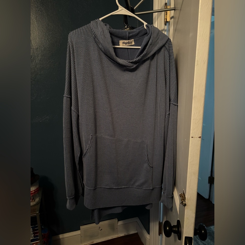 Hapitics raised ribbed hoodie